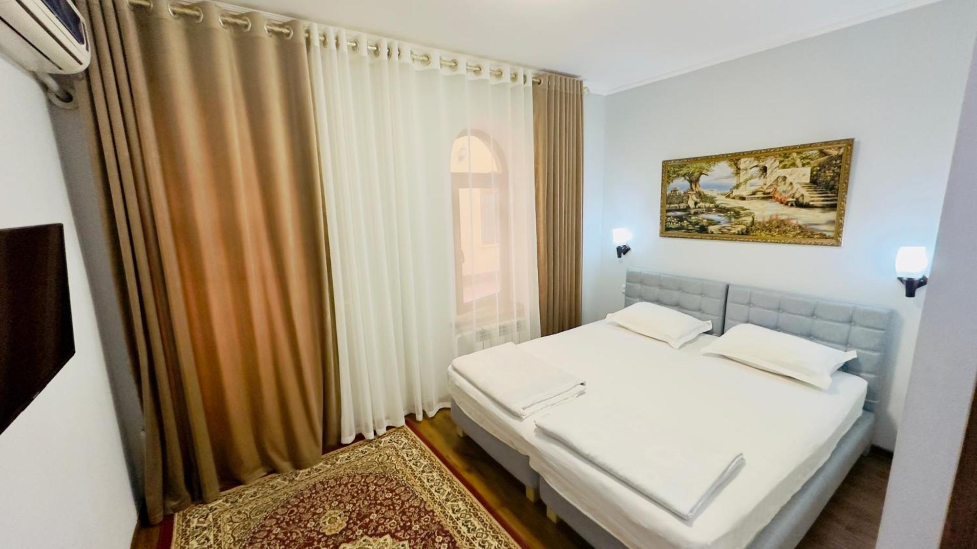 Samarkand Travel Hotel Bagian luar foto